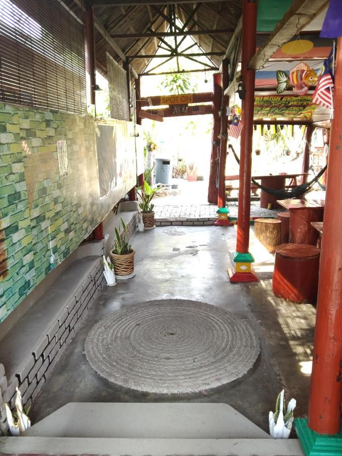 Hotel Nazri Nipah Camp Pangkor Kampung Teluk Nipah Esterno foto