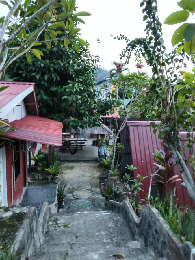 Hotel Nazri Nipah Camp Pangkor Kampung Teluk Nipah Esterno foto