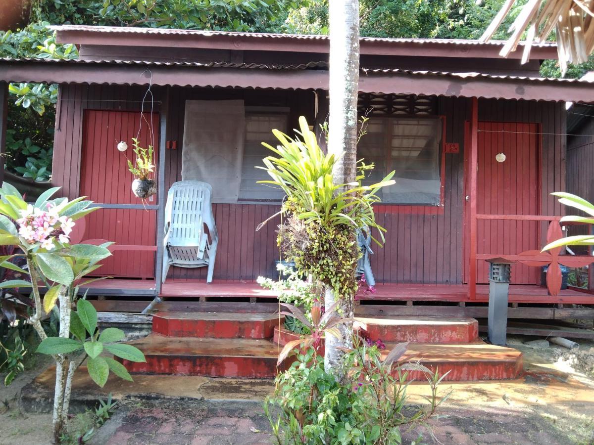 Hotel Nazri Nipah Camp Pangkor Kampung Teluk Nipah Esterno foto